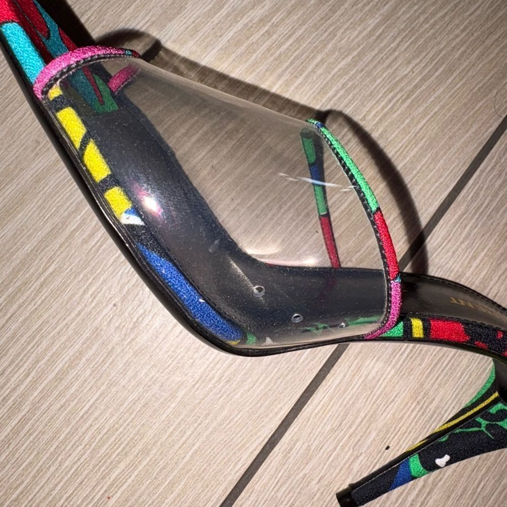 Brand new Saint Laurent
Women's Lolita Transparent High Heel Slide Sandal sz 8.5 - Picture 7 of 8